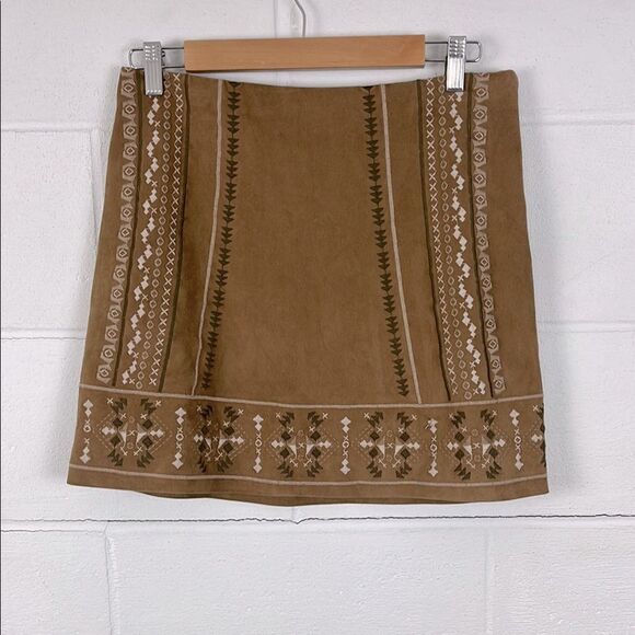 Abercrombie & Fitch tan faux suede mini skirt - Picture 1 of 7
